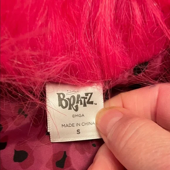 Women’s Bratz Pink Faux Fur/Black Jacket Size Small - Picture 4 of 8